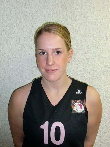Demelza ten Caat (V)
